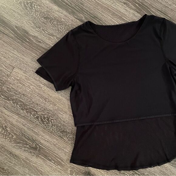 Lululemon Double Layer Short Sleeve Mesh Top - Picture 4 of 9